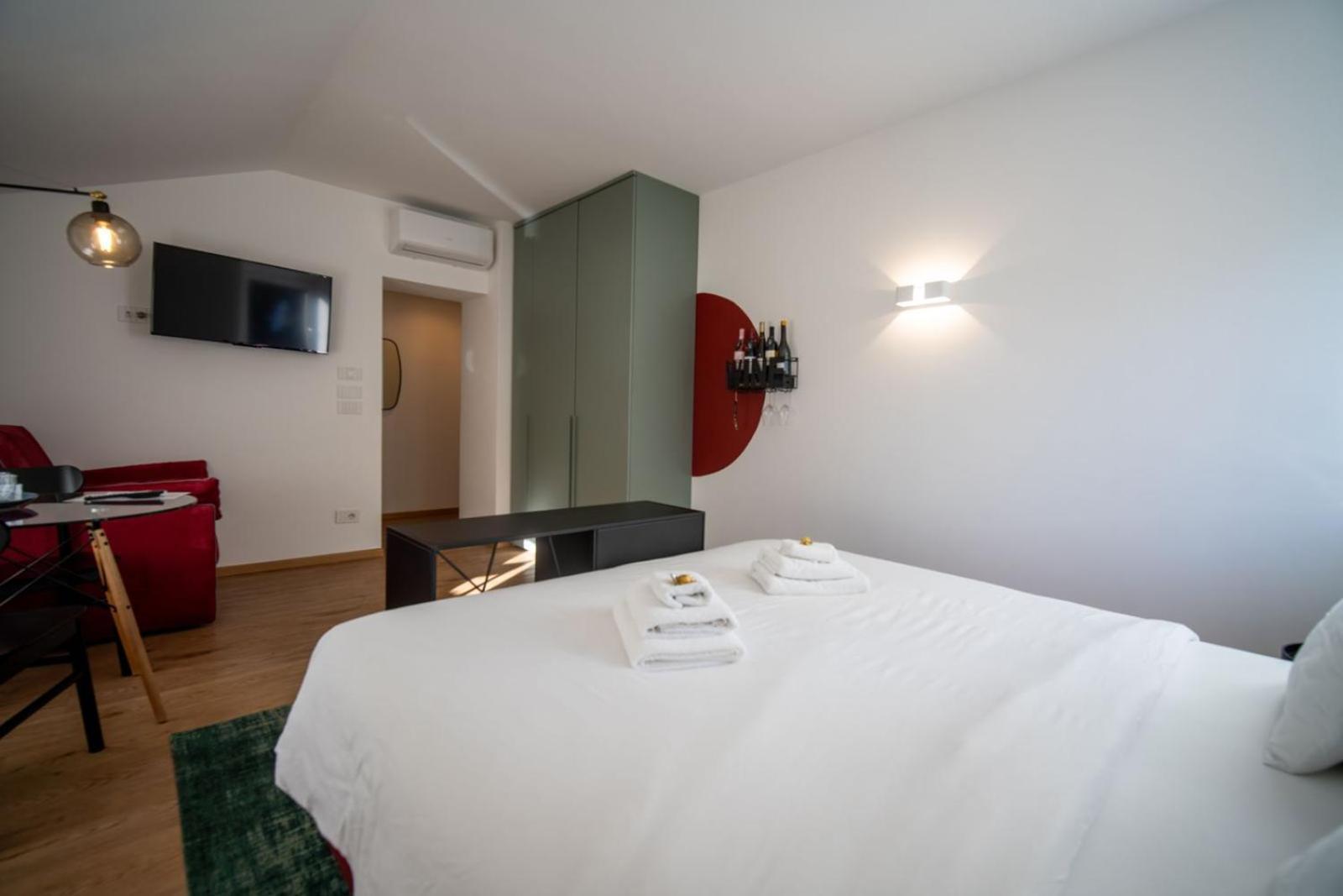 Guesthouse Diwine Merano Exterior photo A room at the hotel
