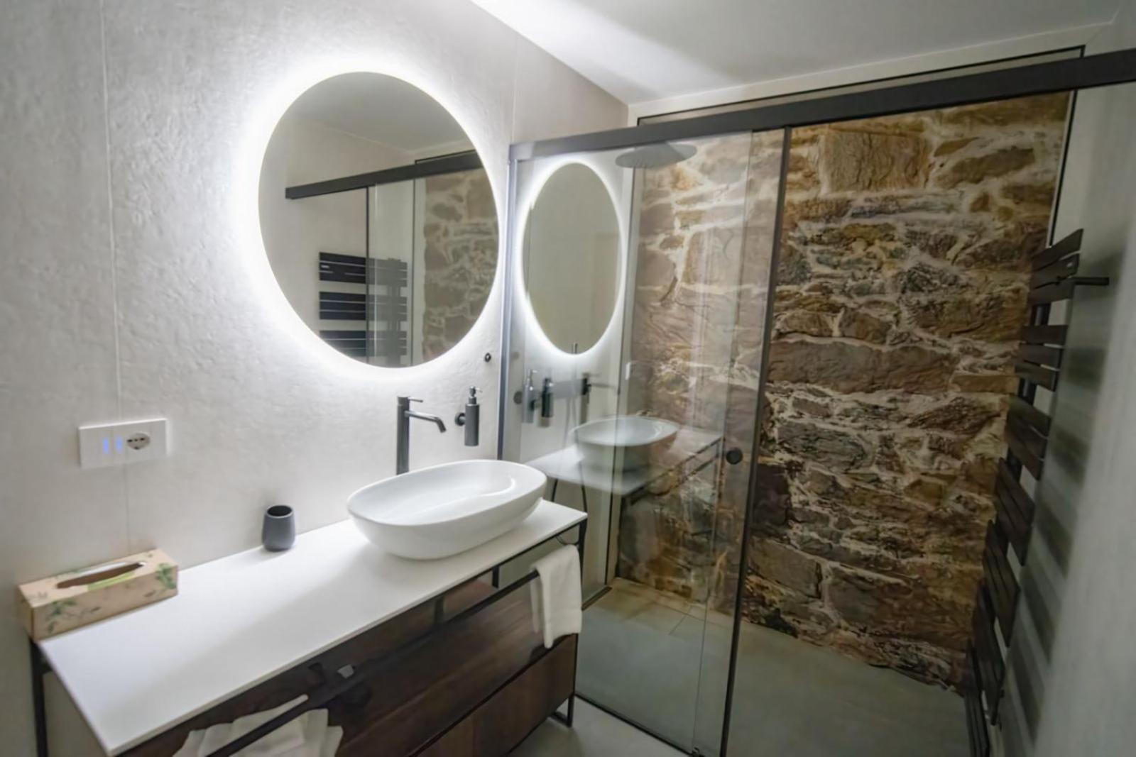 Guesthouse Diwine Merano Exterior photo Bathroom with shower enclosure